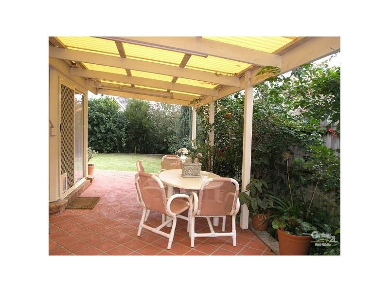 16 Todd Court, Wattle Grove NSW 2173