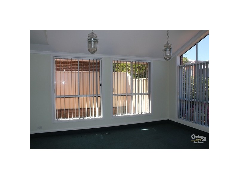12 Tarago Place, Prestons NSW 2170