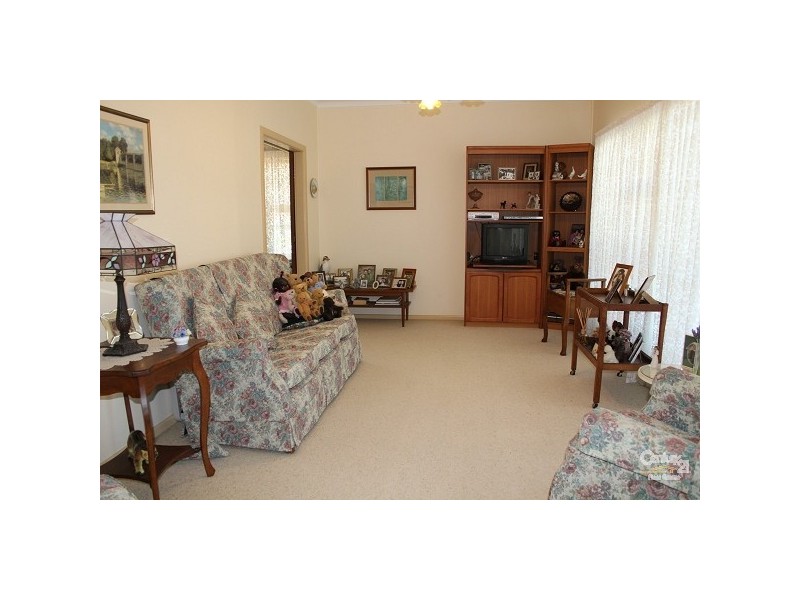 19 Rowe Avenue, Lurnea NSW 2170