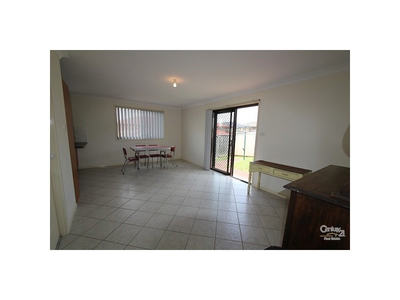 7 Yew Place, Casula NSW 2170