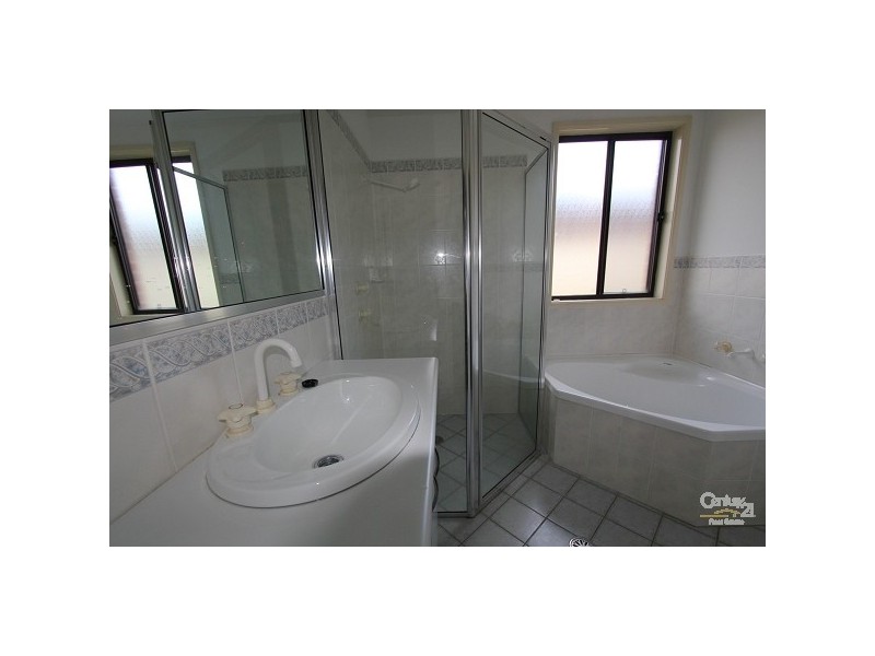 7 Yew Place, Casula NSW 2170