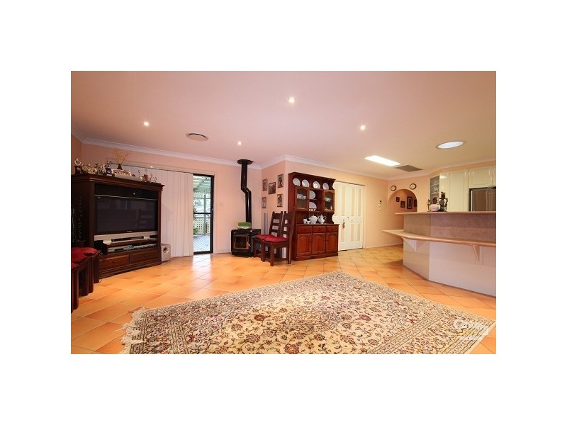 6 Bingara Drive, Sandy Point NSW 2172