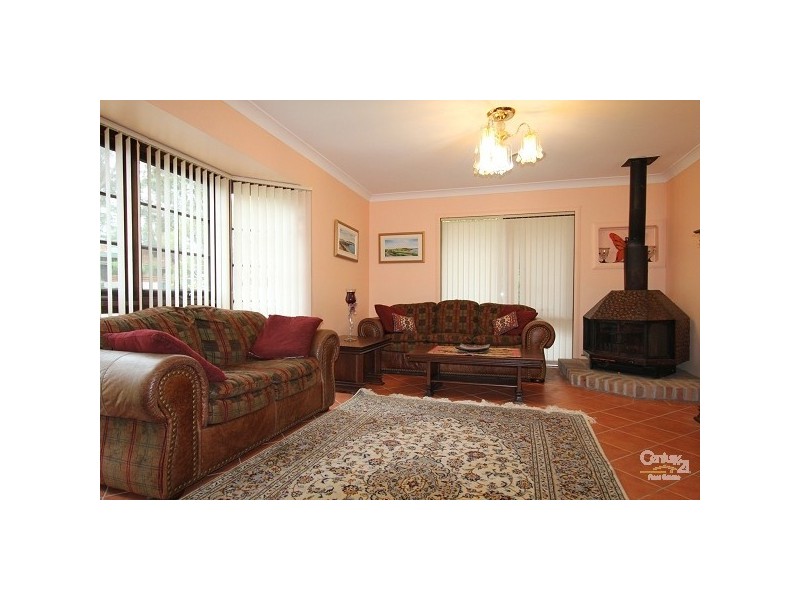 6 Bingara Drive, Sandy Point NSW 2172