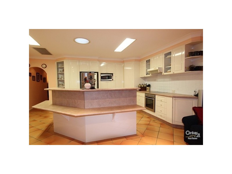 6 Bingara Drive, Sandy Point NSW 2172