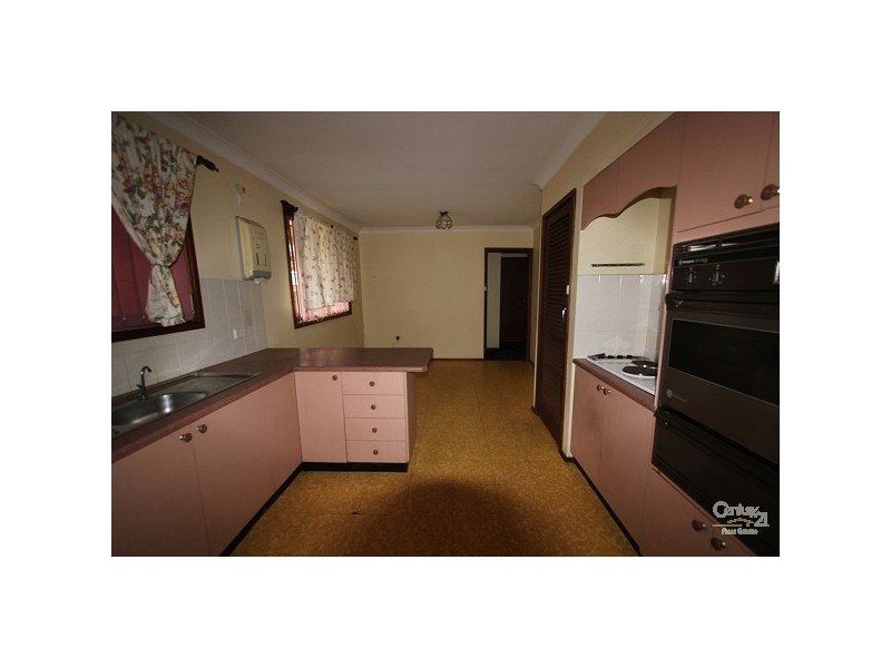 3 Wilkes Avenue, Moorebank NSW 2170