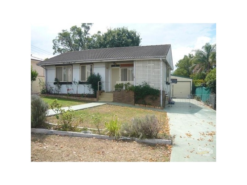 8 STREETON PLACE, Mount Pritchard NSW 2170