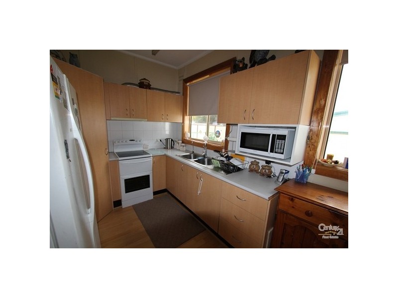 8 STREETON PLACE, Mount Pritchard NSW 2170