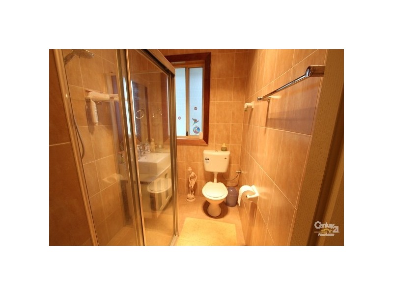 8 STREETON PLACE, Mount Pritchard NSW 2170