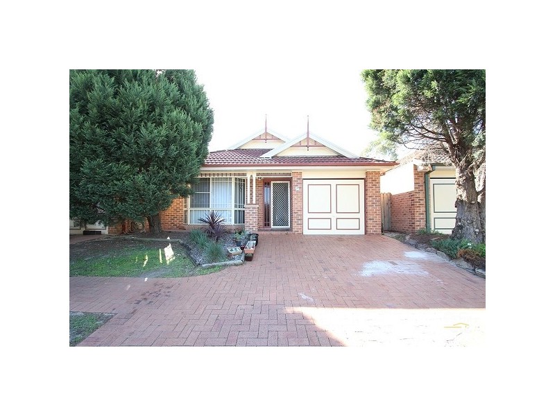 7 Yarran Court, Wattle Grove NSW 2173