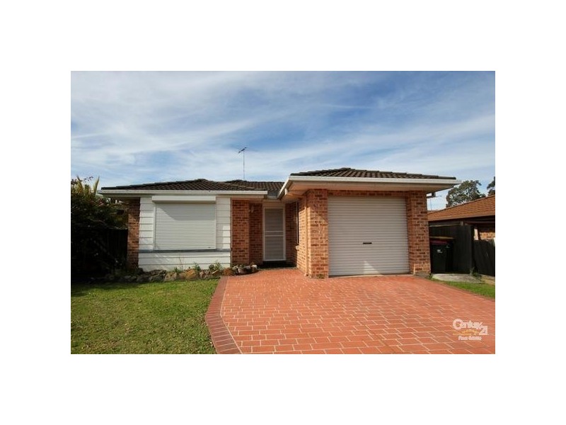 3 Bluff Street, Green Valley NSW 2168