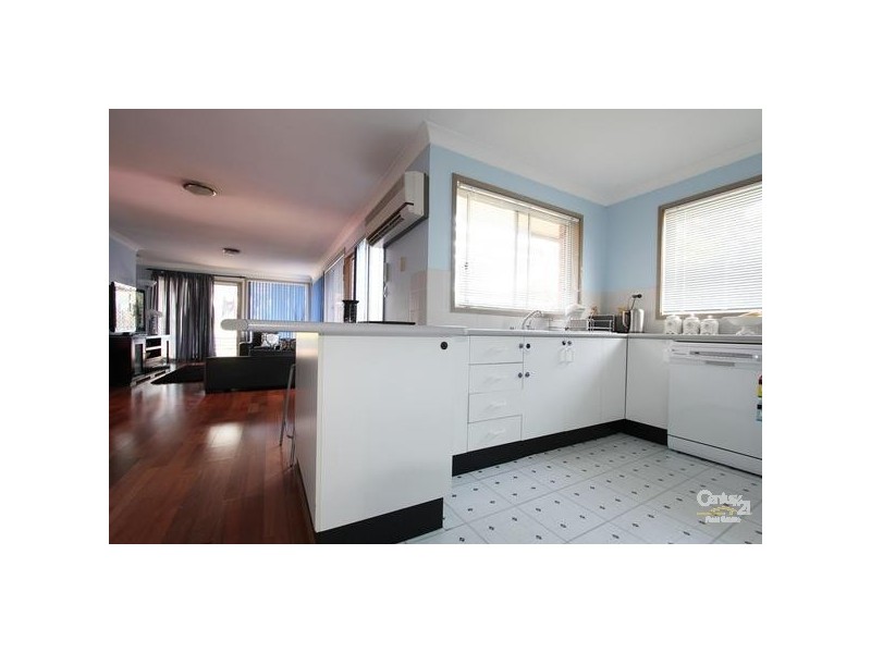 3 Bluff Street, Green Valley NSW 2168