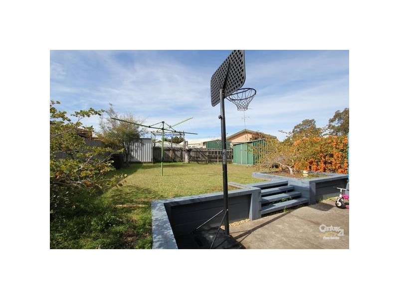 3 Bluff Street, Green Valley NSW 2168