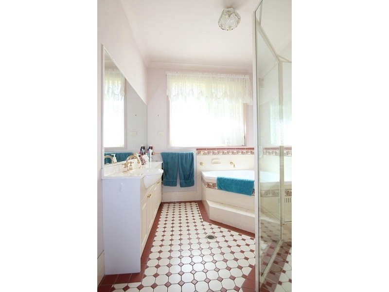 Wattle Grove NSW 2173