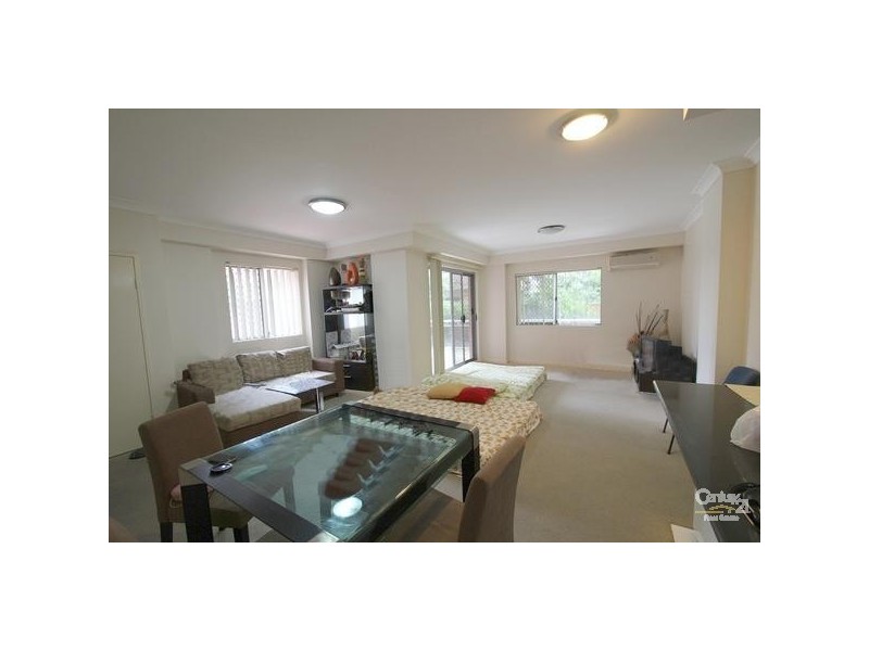 30/8-10 Lachlan Street, Liverpool NSW 2170