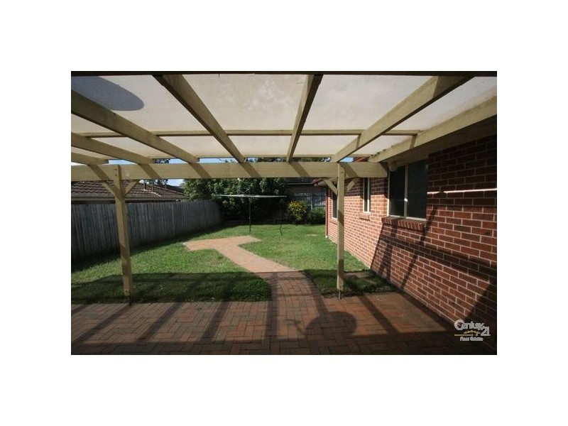 Wattle Grove NSW 2173