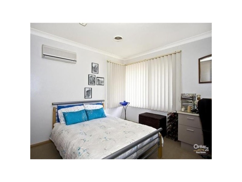 76 STOCKTON AVENUE, Moorebank NSW 2170