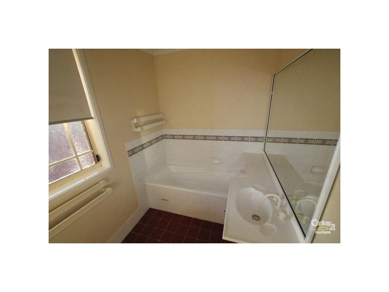 Wattle Grove NSW 2173