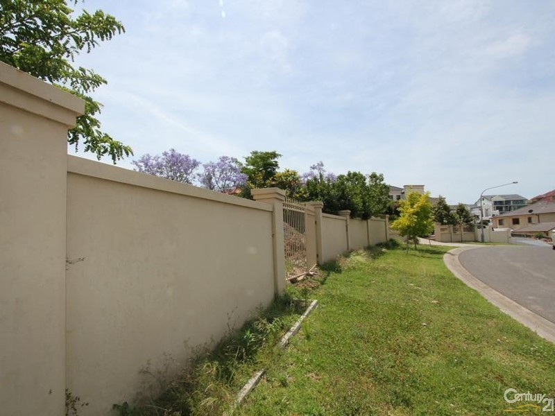 7 Aragon Street, Cecil Hills NSW 2171