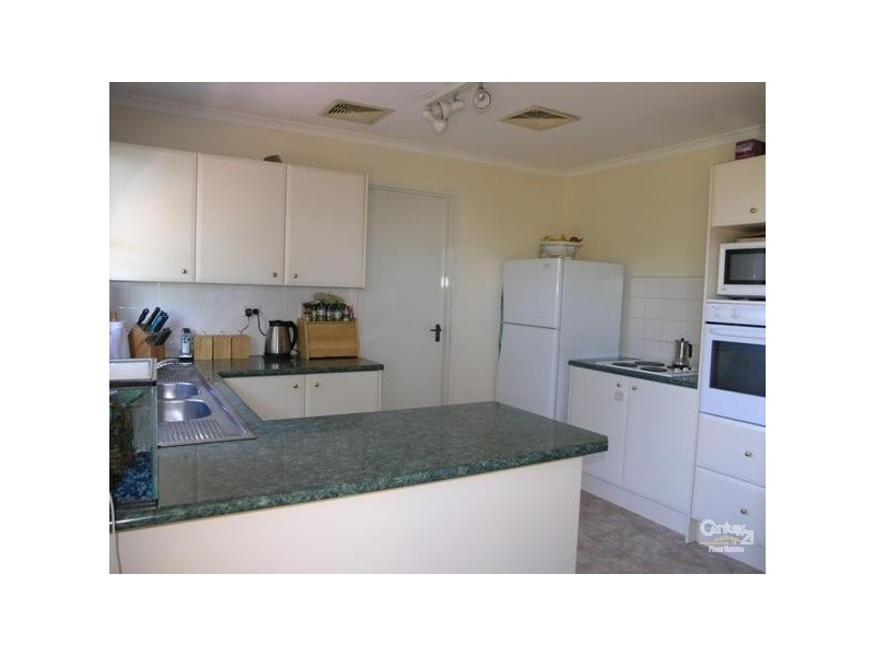 14/17 LAGONDA DRIVE, Ingleburn NSW 2565