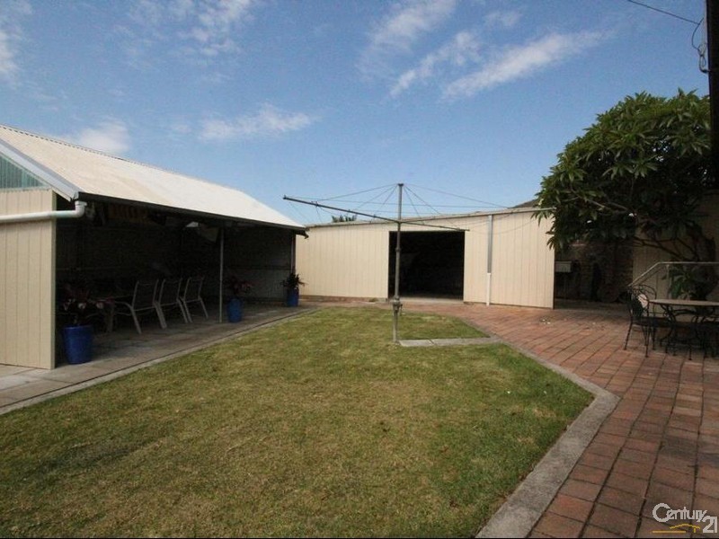 87 Graham Avenue, Lurnea NSW 2170