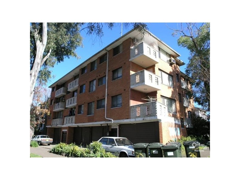 11/32 REMEMBRANCE DRIVE, Warwick Farm NSW 2170