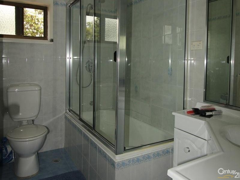 2 Kalgoorlie Place, Cartwright NSW 2168