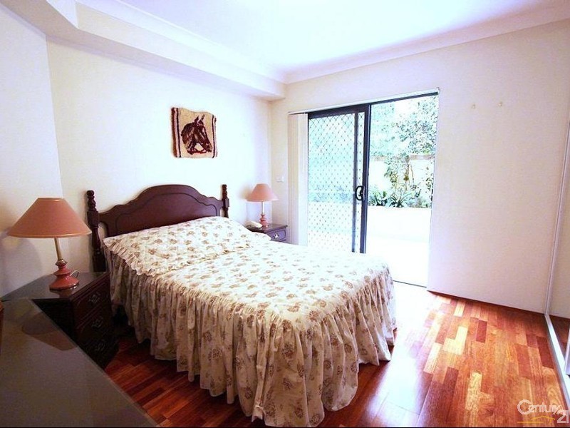 2/49 Bathurst Street, Liverpool NSW 2170