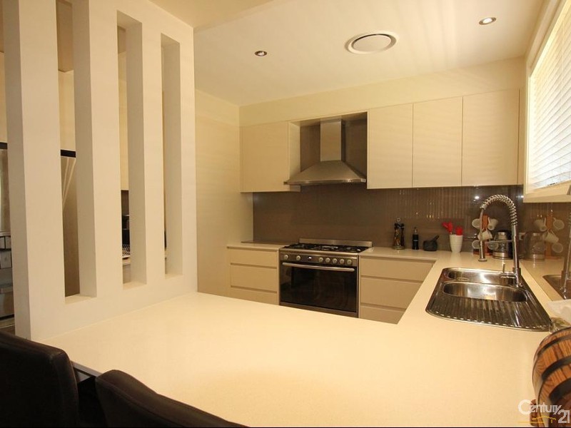 Wattle Grove NSW 2173