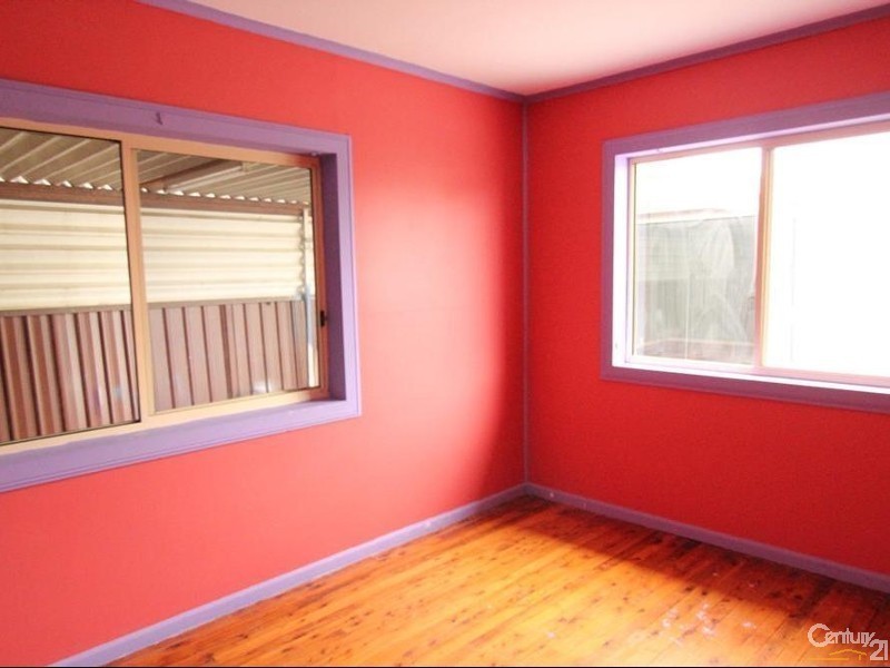 13 Appleton Avenue, Lurnea NSW 2170