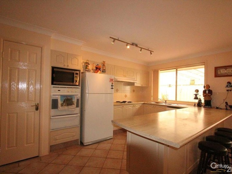 5 Bega Close, Prestons NSW 2170