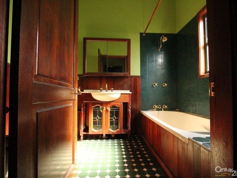 36 Anderson Avenue, Liverpool NSW 2170