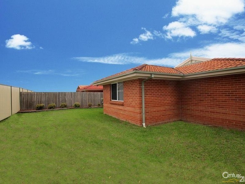 9 Bodalla Court, Wattle Grove NSW 2173