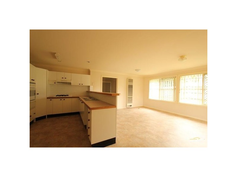 Wattle Grove NSW 2173