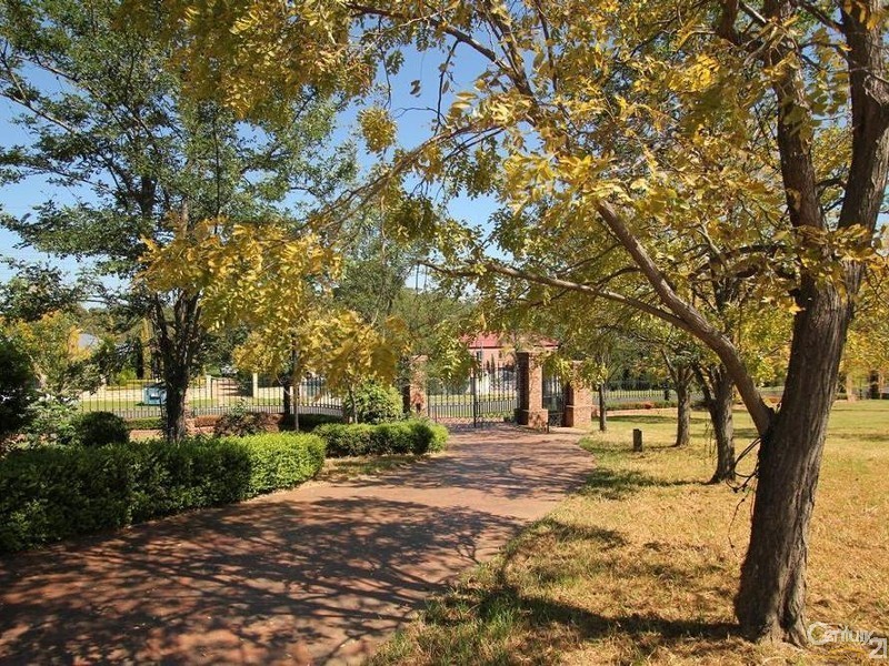 7 Culverston Avenue, Denham Court NSW 2565