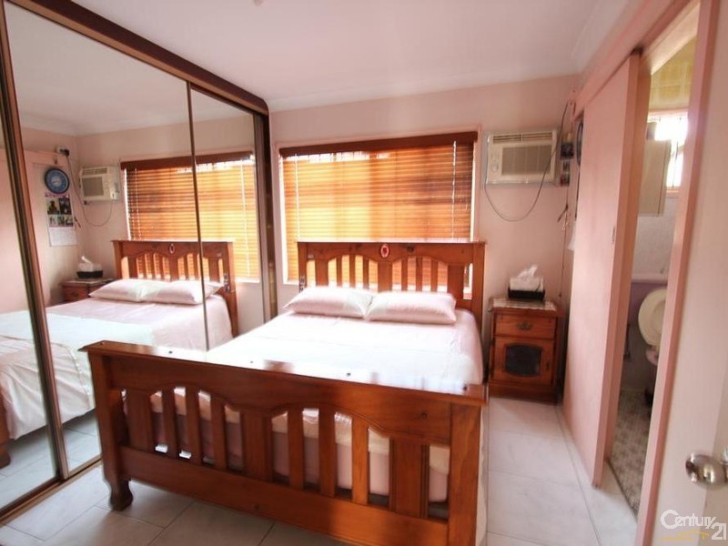 34 Galloway Street, Busby NSW 2168