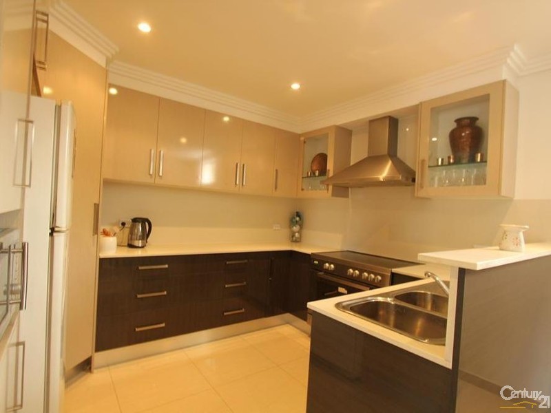 17 Westchester Avenue, Casula NSW 2170