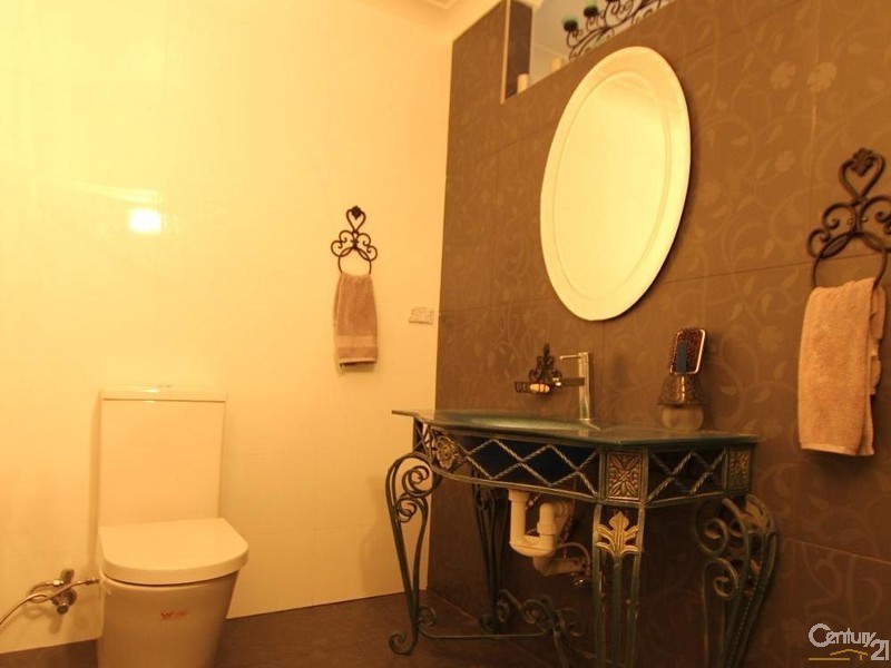 17 Westchester Avenue, Casula NSW 2170