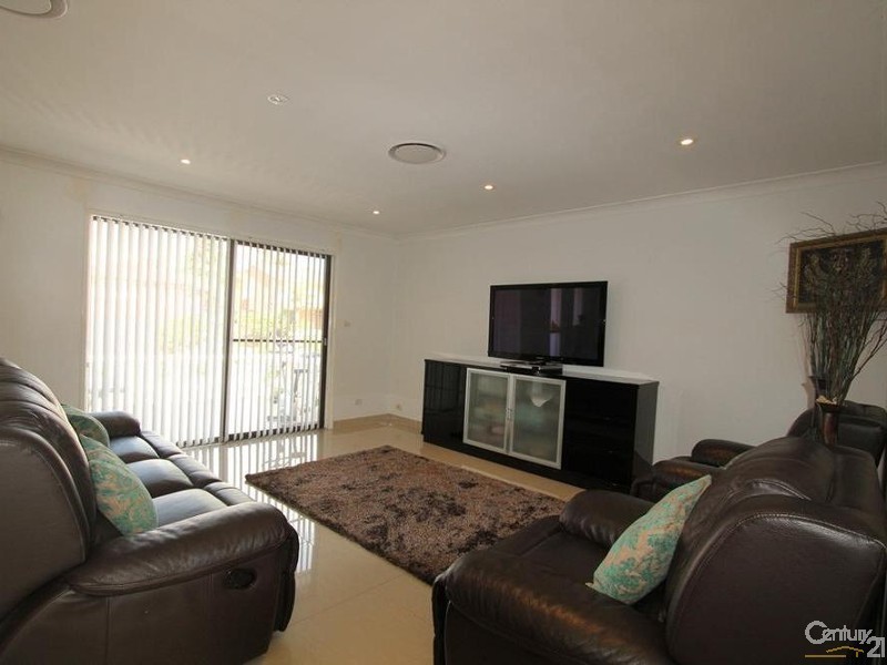 17 Westchester Avenue, Casula NSW 2170