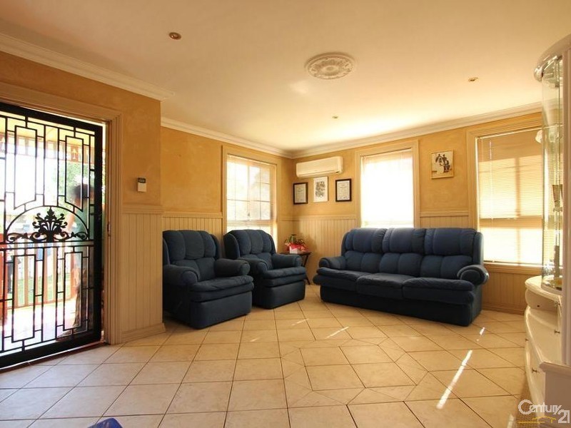 64 Charter Street, Sadleir NSW 2168