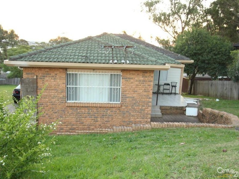 13 Wheeler Avenue, Lurnea NSW 2170