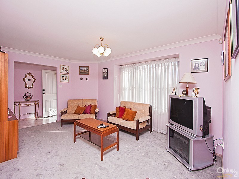 43 Whitford Road, Hinchinbrook NSW 2168