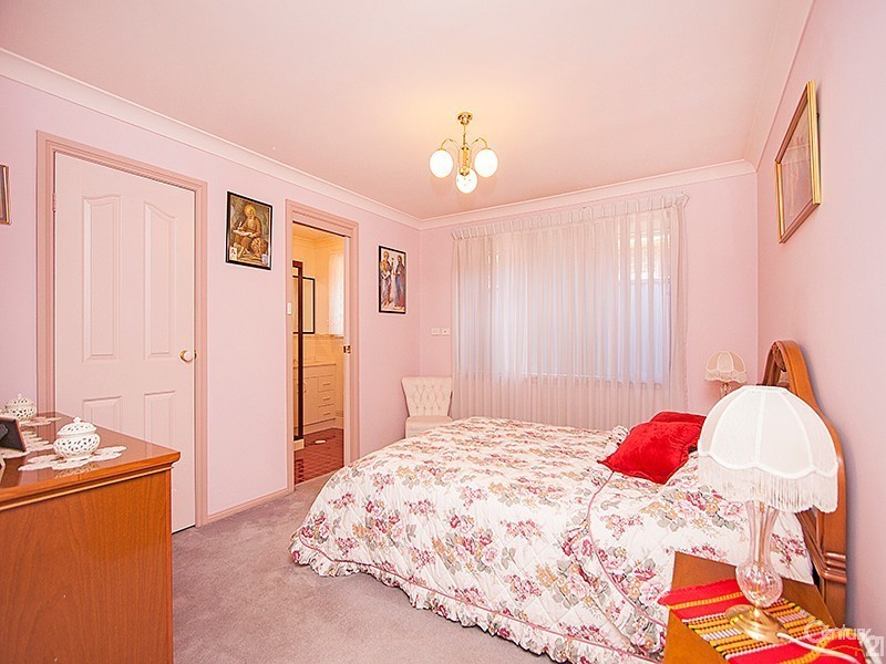 43 Whitford Road, Hinchinbrook NSW 2168