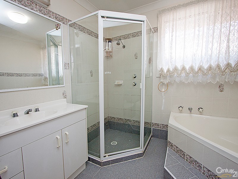 43 Whitford Road, Hinchinbrook NSW 2168