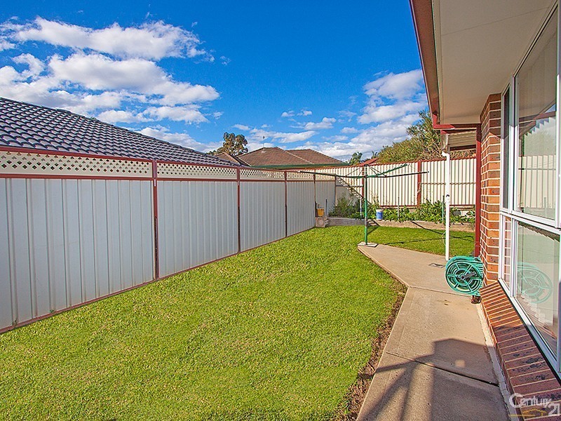 43 Whitford Road, Hinchinbrook NSW 2168