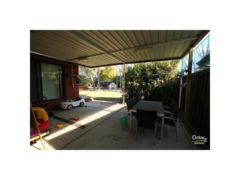 10 METCALFE AVENUE, Moorebank NSW 2170