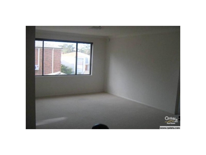 11 HILTON CRESCENT, Casula NSW 2170