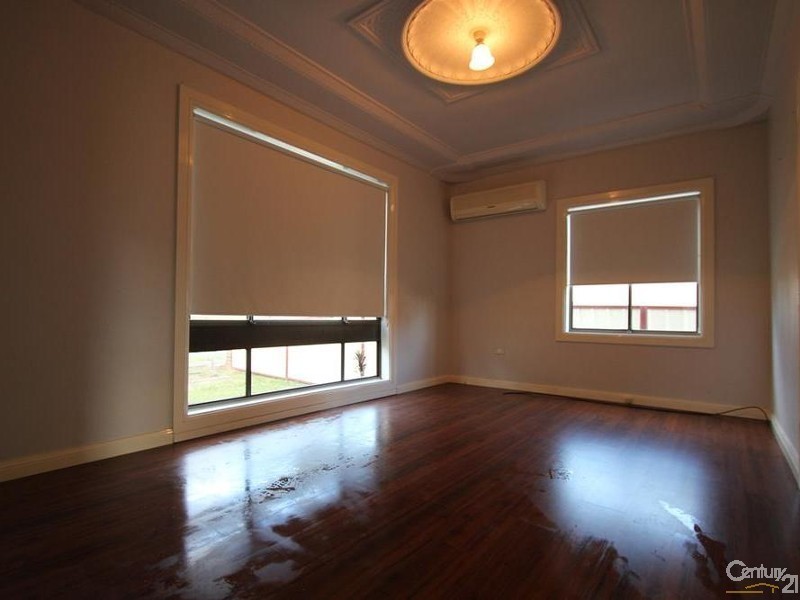 58 Flowerdale Road, Liverpool NSW 2170