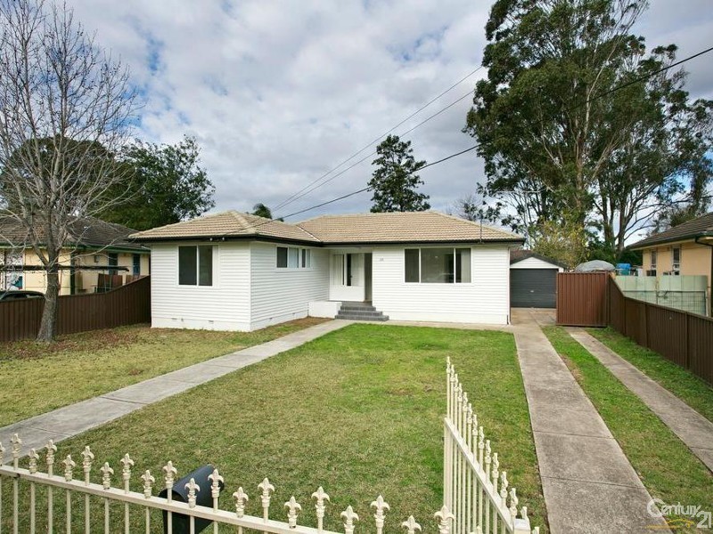 30 Charter Street, Sadleir NSW 2168