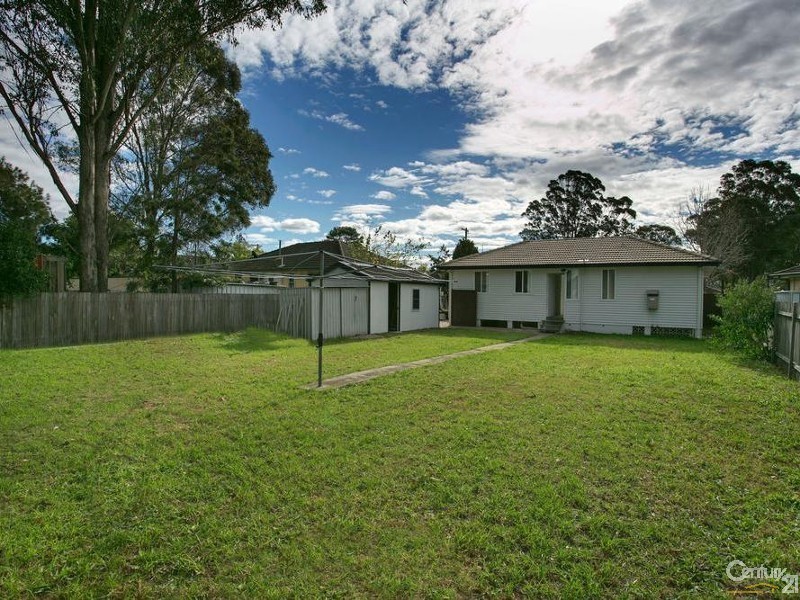 30 Charter Street, Sadleir NSW 2168