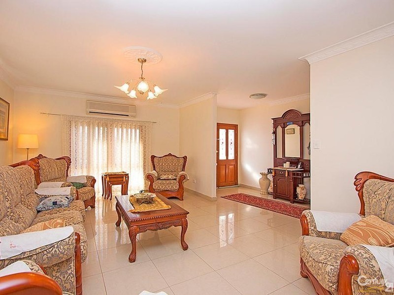 23 Roth Street, Casula NSW 2170